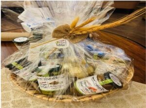 Mounit Baytna Gift Basket | XL - 12 pieces